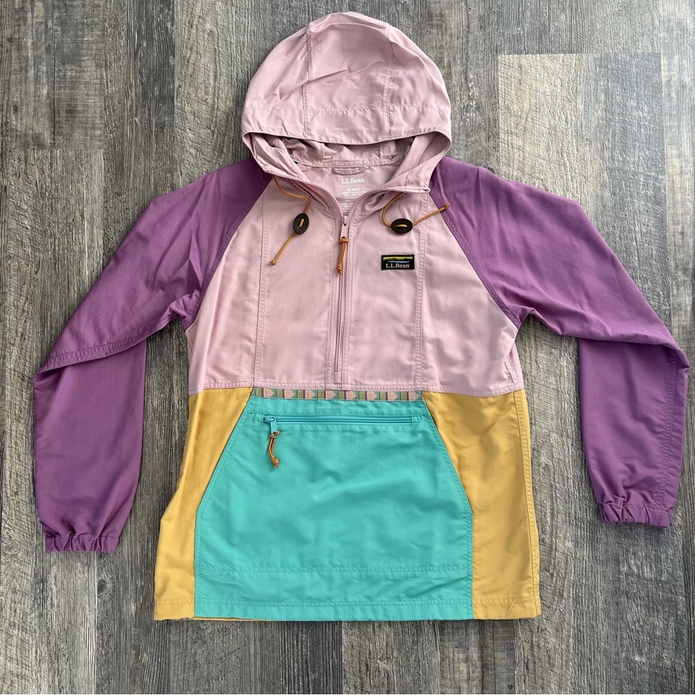 L.L. Bean Wind Breaker • Womens Size Small Reg • Worn Once